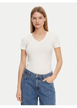 Guess T-Shirt O5GI00 KBBU1 Écru Boxy Fit ze sklepu MODIVO w kategorii Bluzki damskie - zdjęcie 182656672