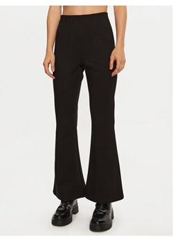 Vero Moda Legginsy Augusta 10313053 Czarny Flared Fit ze sklepu MODIVO w kategorii Spodnie damskie - zdjęcie 182656940