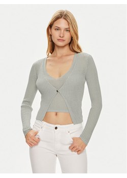 Guess Sweter W4YR37 Z3G32 Zielony Regular Fit ze sklepu MODIVO w kategorii Swetry damskie - zdjęcie 182657043