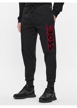 Boss Spodnie dresowe Lamont 199 50510141 Czarny Regular Fit ze sklepu MODIVO w kategorii Spodnie męskie - zdjęcie 182657512
