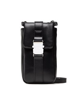 Tommy Jeans Torebka na telefon Tjw Iten Phone Pouch Chain AW0AW13691 Czarny - id: 8720641960625 - marki Tommy Jeans - 182658643 Tommy Jeans Torebka na telefon Tjw Iten Phone Pouch Chain AW0AW13691 Czarny ze sklepu MODIVO w kategorii Etui - zdjęcie 182658643