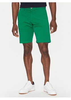 Hechter Paris Szorty materiałowe 26664 151365 Zielony Regular Fit ze sklepu MODIVO w kategorii Spodenki męskie - zdjęcie 182658972