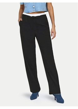 ONLY Spodnie materiałowe Tille 15338509 Czarny Straight Fit ze sklepu MODIVO w kategorii Spodnie damskie - zdjęcie 182659961