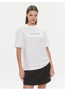 Calvin Klein T-Shirt Hero Logo Oversized T Shirt K20K206778 Biały Regular Fit ze sklepu MODIVO w kategorii Bluzki damskie - zdjęcie 182660344