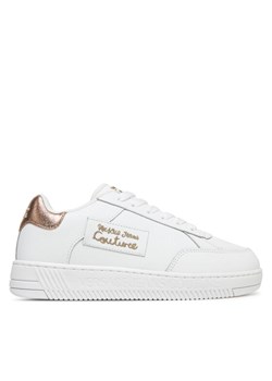Versace Jeans Couture Sneakersy 78VA3SJ5 Biały ze sklepu MODIVO w kategorii Buty sportowe damskie - zdjęcie 182660780