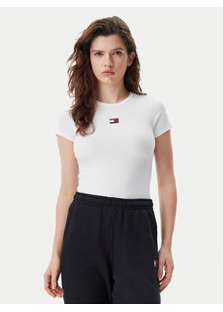 Tommy Jeans T-Shirt Badge DW0DW17881 Biały Slim Fit ze sklepu MODIVO w kategorii Bluzki damskie - zdjęcie 182661653