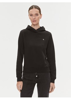Calvin Klein Jeans Bluza Embro Badge J20J223227 Czarny Regular Fit ze sklepu MODIVO w kategorii Bluzy damskie - zdjęcie 182661841