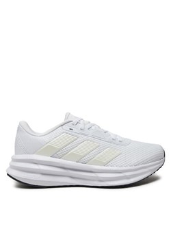 adidas Buty do biegania Galaxy 7 W IH3662 Biały ze sklepu MODIVO w kategorii Buty sportowe damskie - zdjęcie 182662941