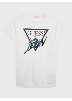 Guess Sukienka codzienna J3RK01 KB4O0 Biały Regular Fit ze sklepu MODIVO w kategorii Sukienki dziewczęce - zdjęcie 182663944