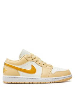 Nike Sneakersy Jordan 1 Low DC0774 Biały ze sklepu MODIVO w kategorii Buty sportowe damskie - zdjęcie 182664032
