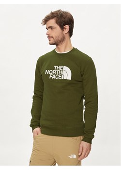 The North Face Bluza Drew Peak NF0A4SVR Zielony Regular Fit ze sklepu MODIVO w kategorii Bluzy męskie - zdjęcie 182664131