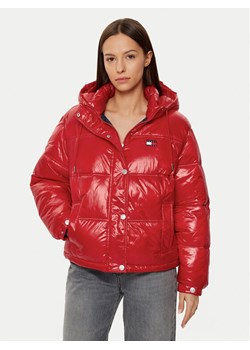 Tommy Jeans Kurtka puchowa DW0DW20210 Czerwony Regular Fit ze sklepu MODIVO w kategorii Kurtki damskie - zdjęcie 182664644