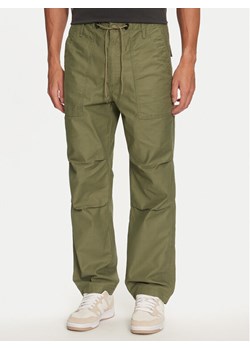 Levi's® Spodnie materiałowe A9210-0004 Zielony Loose Fit ze sklepu MODIVO w kategorii Spodnie męskie - zdjęcie 182666112