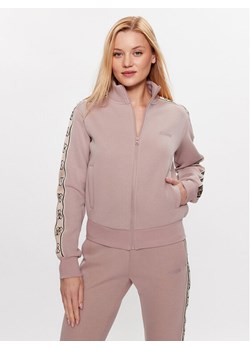 Guess Bluza Britney V2YQ16 KB3P2 Różowy Regular Fit ze sklepu MODIVO w kategorii Bluzy damskie - zdjęcie 182666553