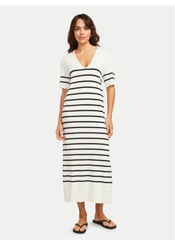 JJXX Sukienka dzianinowa Layla 12269784 Écru Regular Fit ze sklepu MODIVO w kategorii Sukienki - zdjęcie 182666730