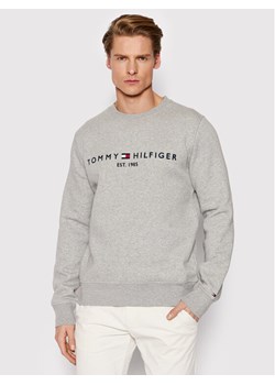 Tommy Hilfiger Bluza Logo MW0MW11596 Szary Regular Fit ze sklepu MODIVO w kategorii Bluzy męskie - zdjęcie 182667144