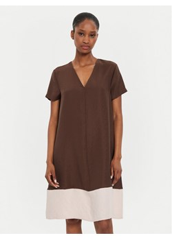 United Colors Of Benetton Sukienka codzienna 4O79DV0AO Brązowy Regular Fit ze sklepu MODIVO w kategorii Sukienki - zdjęcie 182667220