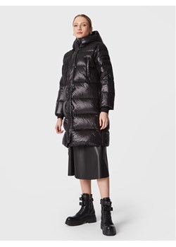 Red Valentino Kurtka puchowa 1R0CP00I6MD Czarny Regular Fit ze sklepu MODIVO w kategorii Kurtki damskie - zdjęcie 182667650