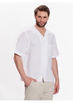 Calvin Klein Koszula K10K109521 Biały Regular Fit ze sklepu MODIVO w kategorii Koszule męskie - zdjęcie 182669192