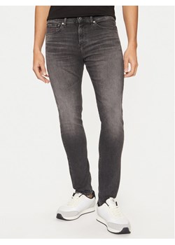 Calvin Klein Jeans Jeansy J30J326528 Czarny Skinny Fit ze sklepu MODIVO w kategorii Jeansy męskie - zdjęcie 182669742