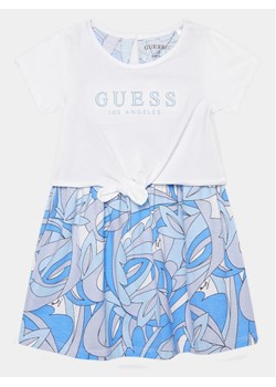 Guess Sukienka codzienna K4GK10 K6YW3 Biały Regular Fit ze sklepu MODIVO w kategorii Sukienki dziewczęce - zdjęcie 182670000