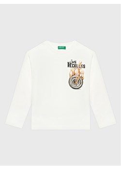 United Colors Of Benetton Bluzka 3VR5C106E Biały Regular Fit ze sklepu MODIVO w kategorii T-shirty chłopięce - zdjęcie 182670083