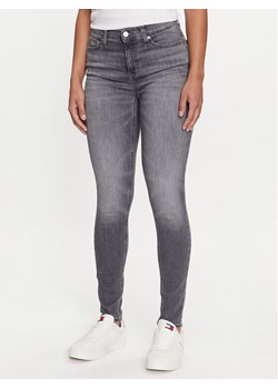 Tommy Jeans Jeansy Nora DW0DW19253 Szary Skinny Fit ze sklepu MODIVO w kategorii Jeansy damskie - zdjęcie 182672354