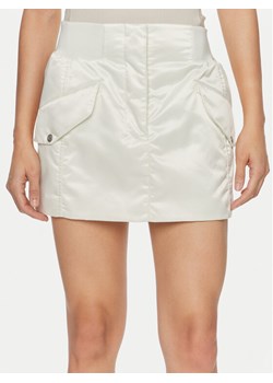 Calvin Klein Jeans Spódnica mini J20J223317 Écru Regular Fit ze sklepu MODIVO w kategorii Spódnice - zdjęcie 182672373
