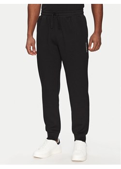 Emporio Armani Underwear Spodnie dresowe EM000500 AF10790 UC001 Czarny Regular Fit ze sklepu MODIVO w kategorii Spodnie męskie - zdjęcie 182672413