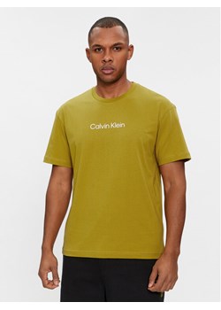 Calvin Klein T-Shirt Hero K10K111346 Zielony Regular Fit ze sklepu MODIVO w kategorii T-shirty męskie - zdjęcie 182672614