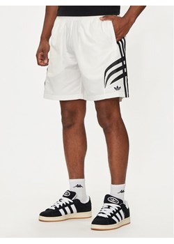adidas Szorty sportowe Q3 Atlanta IX6729 Biały Regular Fit ze sklepu MODIVO w kategorii Spodenki męskie - zdjęcie 182673051