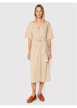 InWear Sukienka codzienna Jail 30107312 Beżowy Loose Fit ze sklepu MODIVO w kategorii Sukienki - zdjęcie 182673461