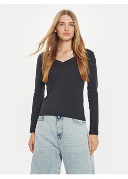 Levi's® Bluzka A9330-0000 Czarny Regular Fit ze sklepu MODIVO w kategorii Bluzki damskie - zdjęcie 182673513