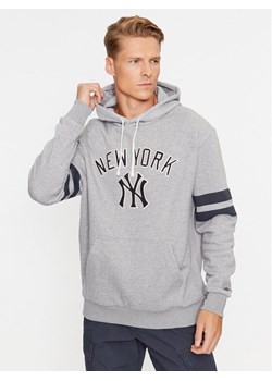 New Era Bluza Lifestyle Neyyan 60416316 Szary Regular Fit ze sklepu MODIVO w kategorii Bluzy męskie - zdjęcie 182673902