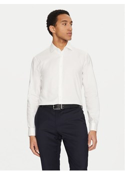 Calvin Klein Koszula K10K107889 Biały Regular Fit ze sklepu MODIVO w kategorii Koszule męskie - zdjęcie 182675934