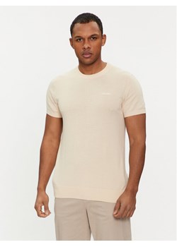 Guess Sweter M4GR05 Z3DN1 Écru Regular Fit ze sklepu MODIVO w kategorii Swetry męskie - zdjęcie 182676581