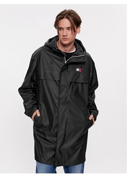 Tommy Jeans Kurtka przeciwdeszczowa Chicago DM0DM16582 Czarny Regular Fit ze sklepu MODIVO w kategorii Kurtki męskie - zdjęcie 182677774