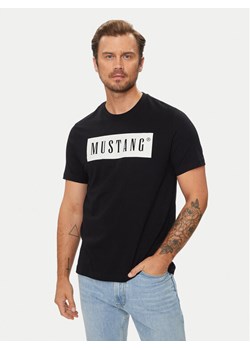 Mustang T-Shirt Austin 1014749 Czarny Regular Fit ze sklepu MODIVO w kategorii T-shirty męskie - zdjęcie 182678322