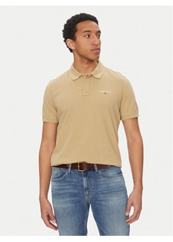 Tommy Jeans Polo Linear DM0DM20914 Beżowy Regular Fit ze sklepu MODIVO w kategorii T-shirty męskie - zdjęcie 182678822