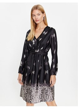 Tatuum Sukienka codzienna Alma T2316.195 Czarny Regular Fit ze sklepu MODIVO w kategorii Sukienki - zdjęcie 182678873