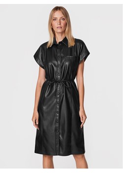 Sisley Sukienka z imitacji skóry 4MTMLV01Q Czarny Regular Fit ze sklepu MODIVO w kategorii Sukienki - zdjęcie 182680014