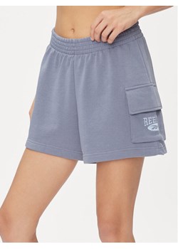 Reebok Szorty sportowe Archive Essentials IK6117 Niebieski Regular Fit ze sklepu MODIVO w kategorii Szorty - zdjęcie 182680994