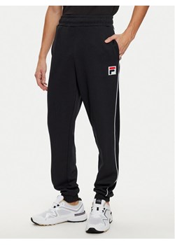 Fila Spodnie dresowe Lincoln FAM0663 Czarny Regular Fit ze sklepu MODIVO w kategorii Spodnie męskie - zdjęcie 182681993