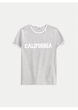 Coccodrillo T-Shirt WC5143229VGA Szary Regular Fit ze sklepu MODIVO w kategorii Bluzki dziewczęce - zdjęcie 182682044