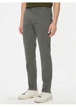 Boss Chinosy 50510933 Szary Slim Fit ze sklepu MODIVO w kategorii Spodnie męskie - zdjęcie 182682474