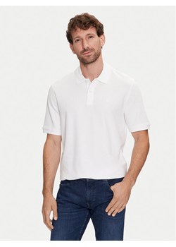 Bugatti Polo 8150 95030 Biały Regular Fit ze sklepu MODIVO w kategorii T-shirty męskie - zdjęcie 182683352