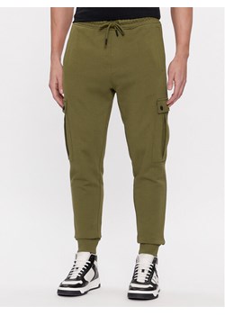 Boss Spodnie dresowe Seteam 50507886 Zielony Relaxed Fit ze sklepu MODIVO w kategorii Spodnie męskie - zdjęcie 182683702