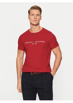 Tommy Hilfiger T-Shirt Tommy Logo MW0MW11797 Czerwony Regular Fit ze sklepu MODIVO w kategorii T-shirty męskie - zdjęcie 182683770
