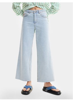 Desigual Jeansy Denver 24SWDD12 Błękitny Cropped Fit ze sklepu MODIVO w kategorii Jeansy damskie - zdjęcie 182684941