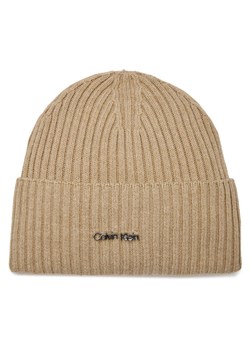 Calvin Klein Czapka Ck Must Logo Beanie K60K611401 Szary ze sklepu MODIVO w kategorii Czapki zimowe damskie - zdjęcie 182686042